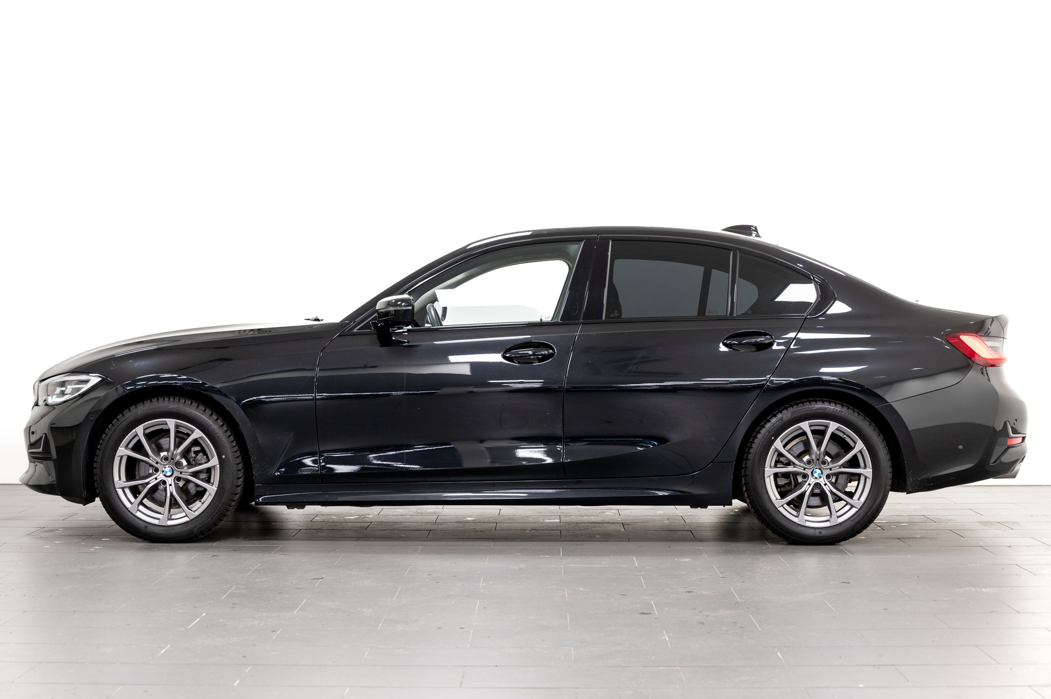 BMW 318 2022